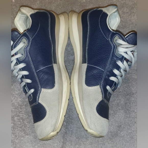 Prada tennis shoe - Picture 2 of 4